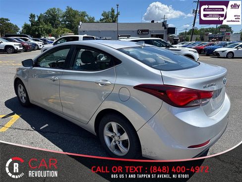 Used 2016 Hyundai Elantra SE FWD image 3