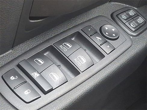 Used 2023 RAM 3500 Tradesman w/ Chrome Appearance Group image 29