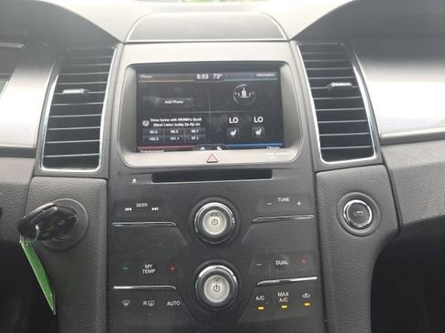 Used 2013 Ford Taurus SEL FWD image 14