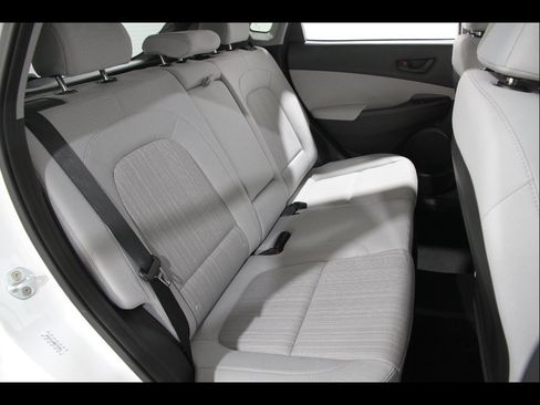 Certified 2023 Hyundai Kona SEL AWD/4WD image 18
