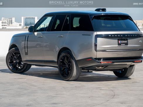 Used 2023 Land Rover Range Rover SE AWD/4WD image 12