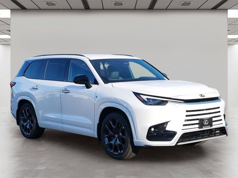 New 2026 Lexus TX 500h AWD image 1