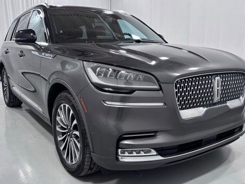 Used 2020 Lincoln Aviator Reserve w/ Equipment Group 201A image 4