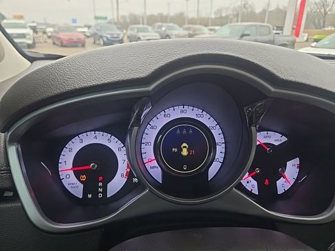 Used 2011 Cadillac SRX Luxury image 14