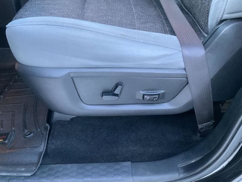 Used 2017 RAM 1500 Big Horn image 25