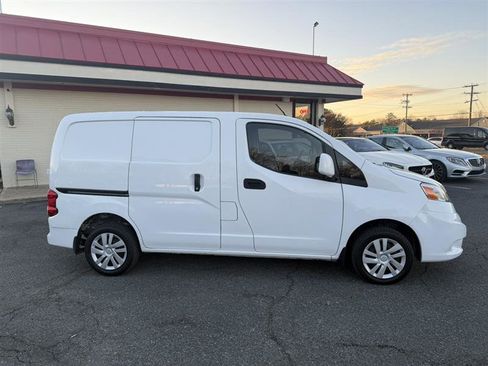 Used 2019 Nissan NV200 SV image 4