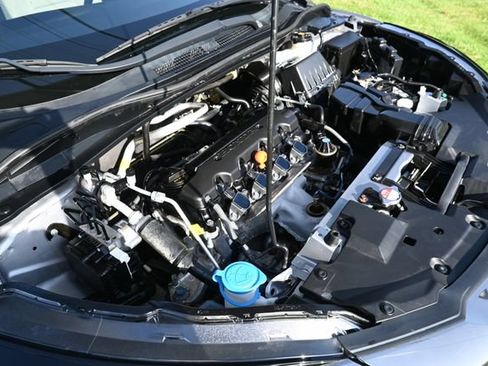 Used 2019 Honda HR-V EX image 14