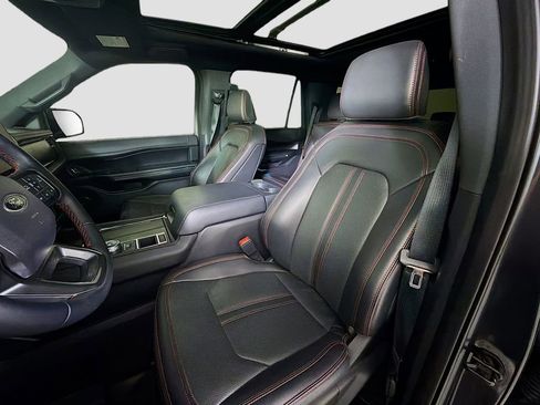Used 2022 Ford Expedition Limited image 13