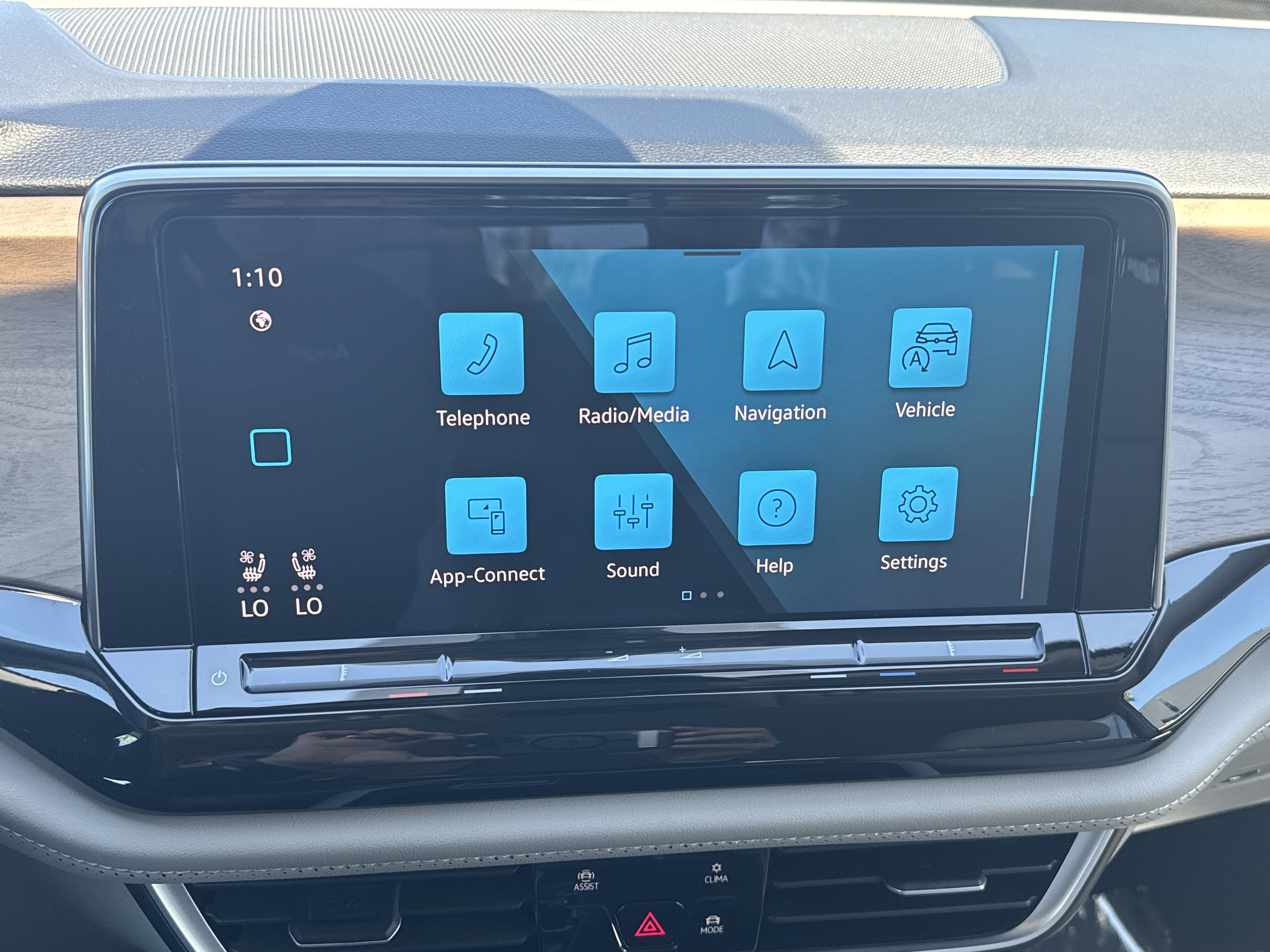 Used 2026 Volkswagen Atlas SE FWD image 22