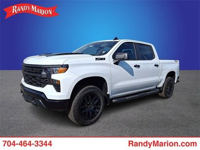 New 2026 Chevrolet Silverado 1500 Custom Trail Boss w/ Turbomax Blackout Package