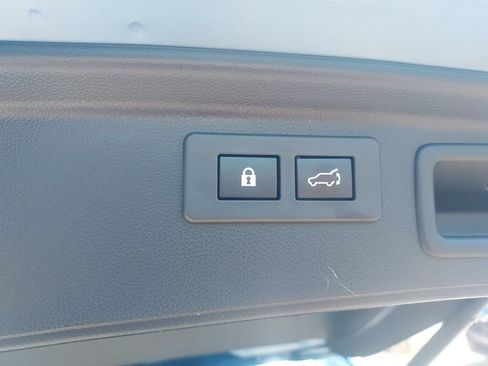 Certified 2022 Subaru Forester Touring AWD/4WD image 39