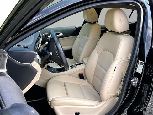 Certified 2020 Mercedes-Benz GLA 250 4MATIC image 13