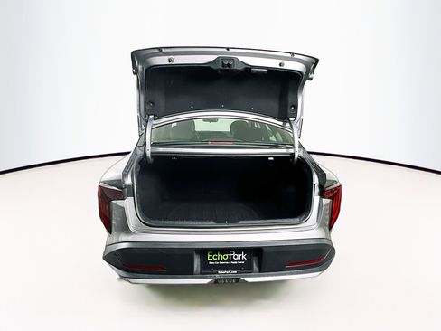 Used 2025 Kia K4 LXS image 27