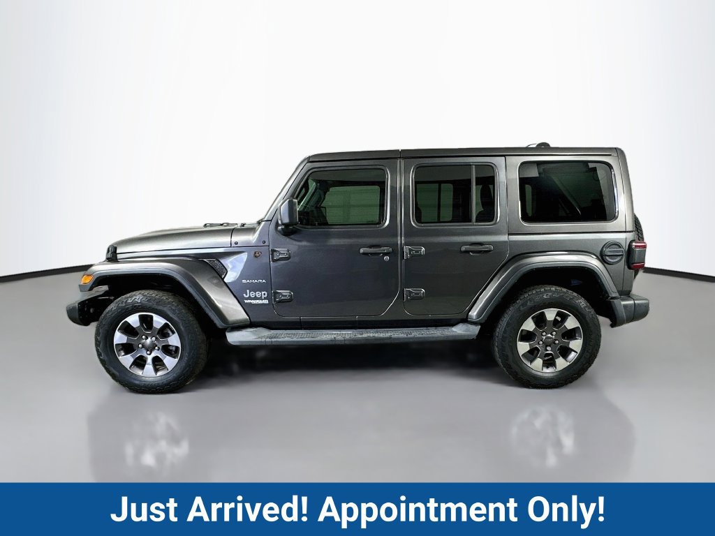 Used 2018 Jeep Wrangler Unlimited Sahara AWD/4WD image 4