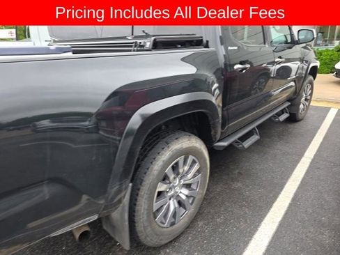 Used 2022 Toyota Tacoma Limited AWD/4WD image 8