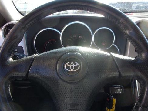 Used 2007 Toyota Matrix XR image 13