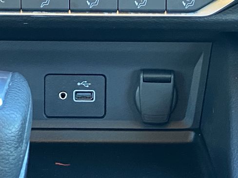 Used 2024 Nissan Sentra S image 23