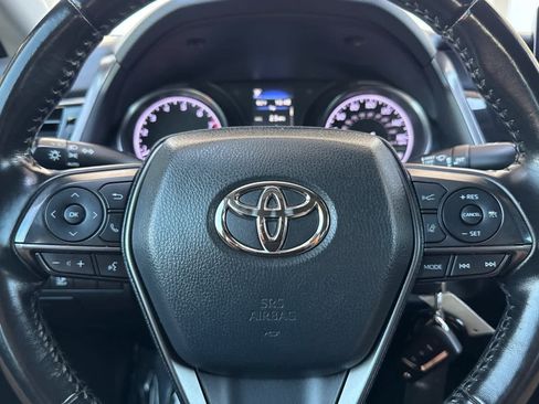 Used 2021 Toyota Camry SE FWD image 21