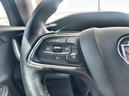 Used 2021 Buick Envision Essence w/ Sport Touring Package FWD image 31