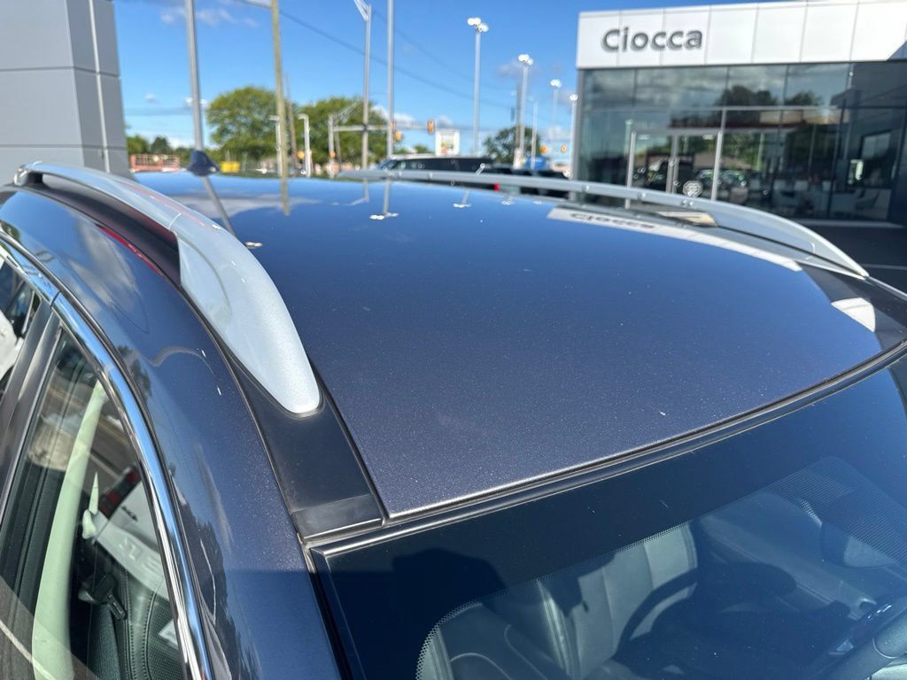 Used 2020 Nissan Rogue SL AWD/4WD image 12