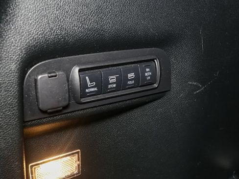 Used 2018 Ford Explorer Sport w/ Equipment Group 401A AWD/4WD image 12