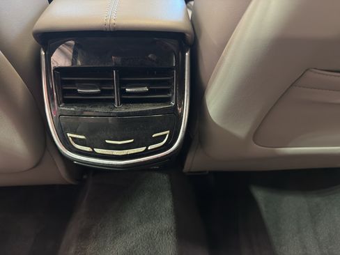 Used 2014 Cadillac XTS Vsport Premium AWD/4WD image 29