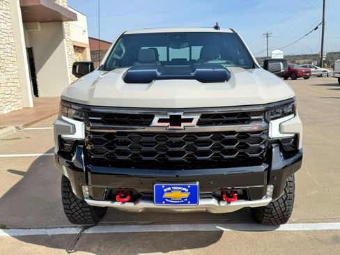 New 2026 Chevrolet Silverado 1500 ZR2 AWD/4WD image 8