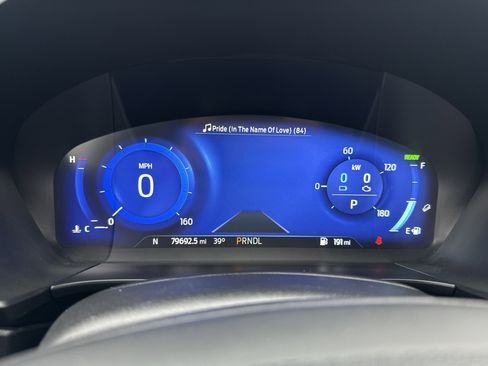 Used 2020 Ford Escape Titanium image 20