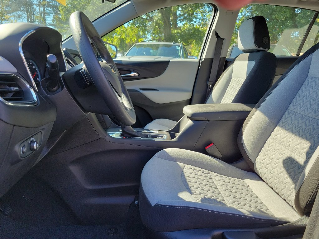 Used 2024 Chevrolet Equinox LS w/ Driver Confidence II Package FWD image 25