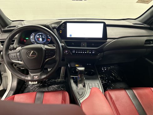 Used 2024 Lexus UX 250h F Sport AWD/4WD image 29