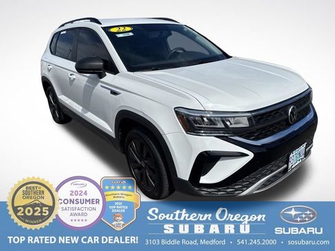 Used 2022 Volkswagen Taos S AWD/4WD image 1