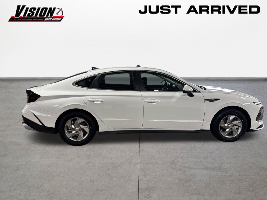 New 2026 Hyundai Sonata SE FWD image 8