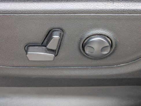 Used 2022 RAM 1500 Big Horn AWD/4WD image 19