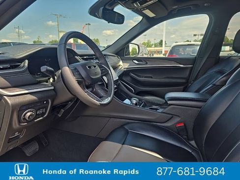 Used 2024 Jeep Grand Cherokee Limited 4xe AWD/4WD image 10