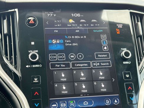 Used 2025 Subaru Outback Premium AWD/4WD image 3