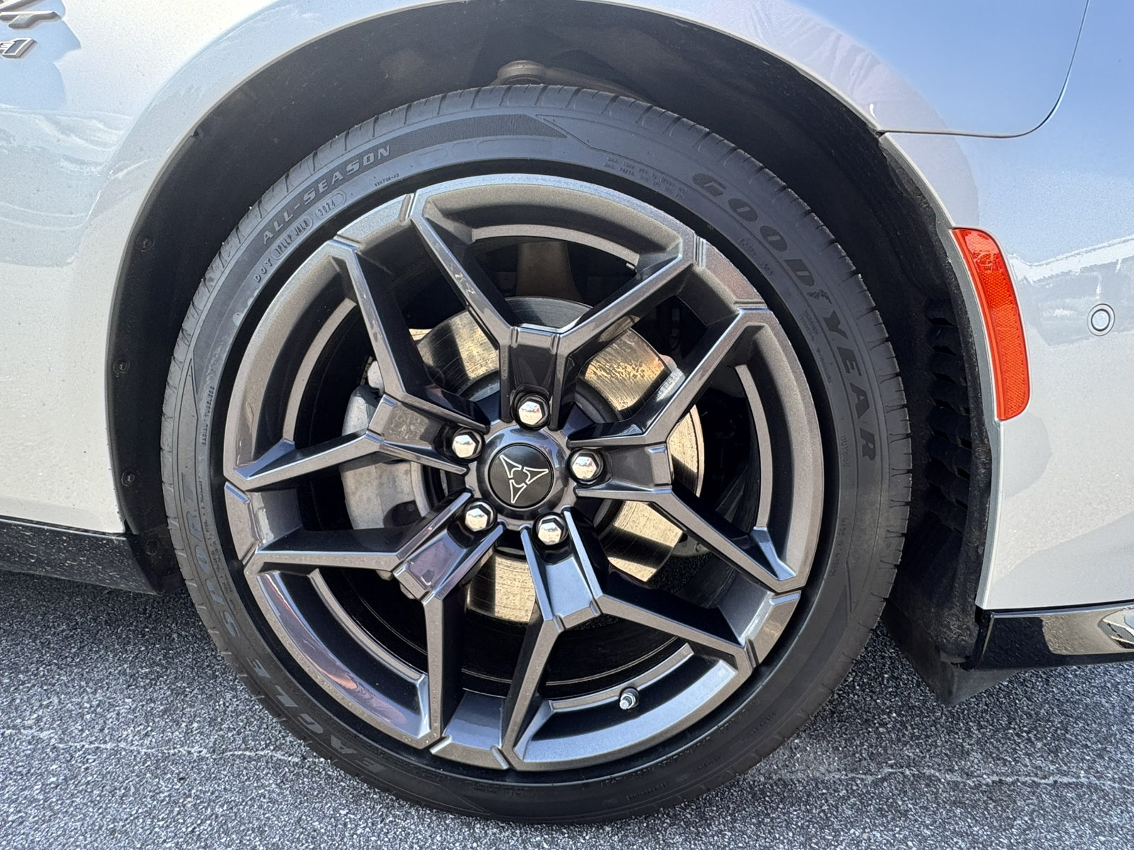 Used 2024 Dodge Charger Daytona R/T w/ Plus Group AWD/4WD image 15