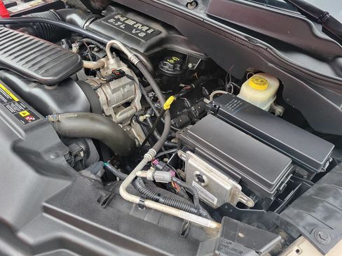 Used 2006 Dodge Durango Limited w/ Trailer Tow Group RWD image 34