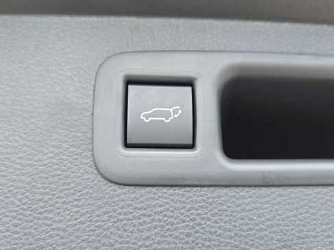 New 2026 Toyota Highlander Platinum AWD/4WD image 14