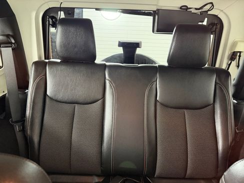 Used 2016 Jeep Wrangler Sahara AWD/4WD image 19