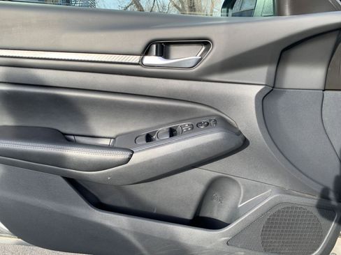 Used 2025 Nissan Altima 2.5 SV image 20