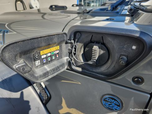 Used 2023 Jeep Wrangler Unlimited w/ Sun & Screen Package AWD/4WD image 59