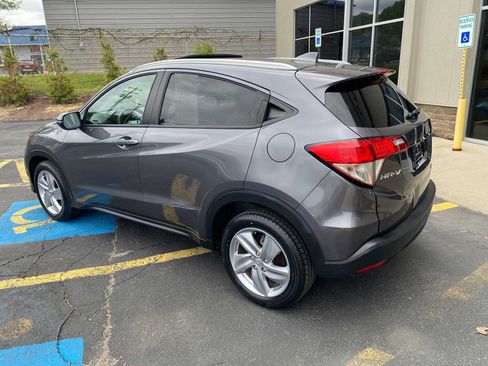 Used 2019 Honda HR-V EX image 3