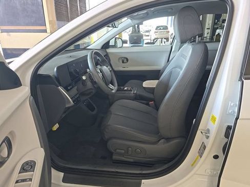 Used 2025 Hyundai Ioniq 5 SEL RWD image 3