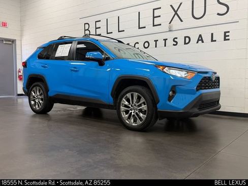 Used 2021 Toyota RAV4 XLE Premium FWD image 2