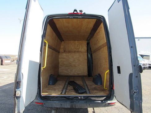 Used 2019 Mercedes-Benz Sprinter 170 image 19