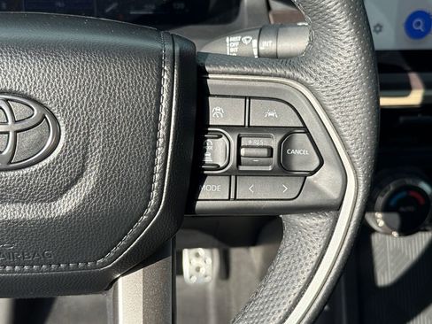 Used 2025 Toyota Tacoma TRD Sport image 16