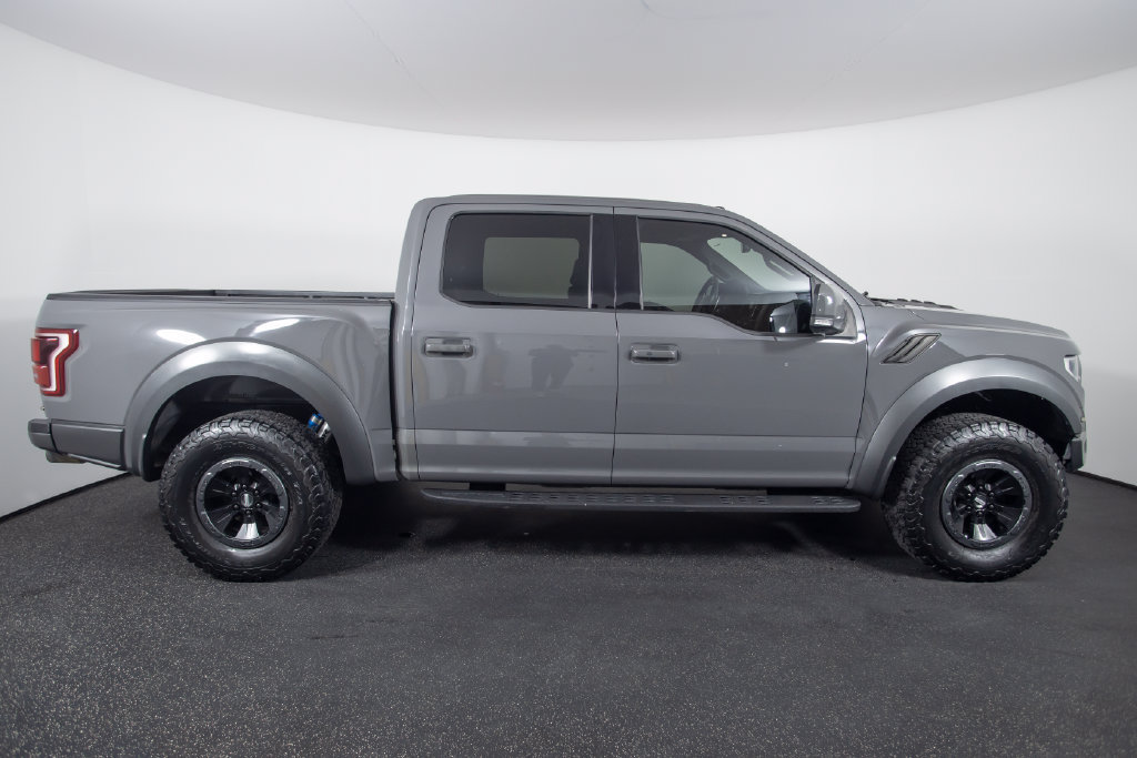 Used 2018 Ford F150 Raptor w/ Equipment Group 802A Luxury AWD/4WD image 16
