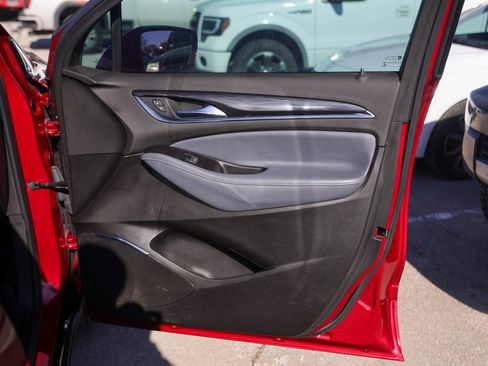 Used 2019 Buick Enclave Essence image 30