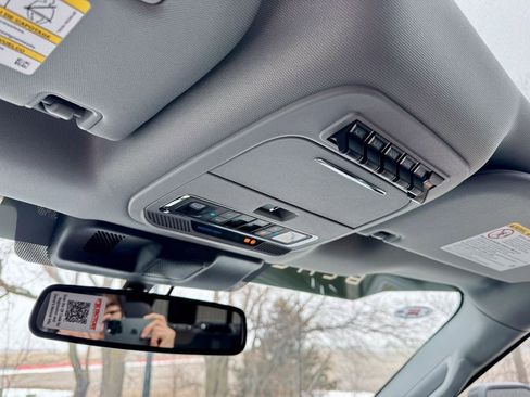 New 2026 Ford F250 Lariat w/ Black Appearance Package image 41