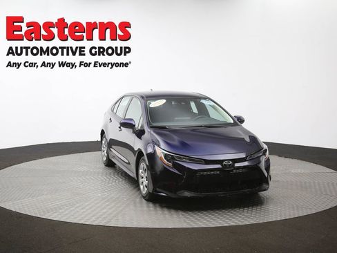 Used 2022 Toyota Corolla LE image 51